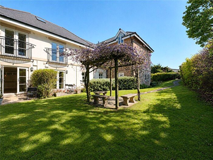 1 Bedroom Apartment For Sale In Coach House Court, Deighton Road, Wetherby, West Yorkshire, LS22