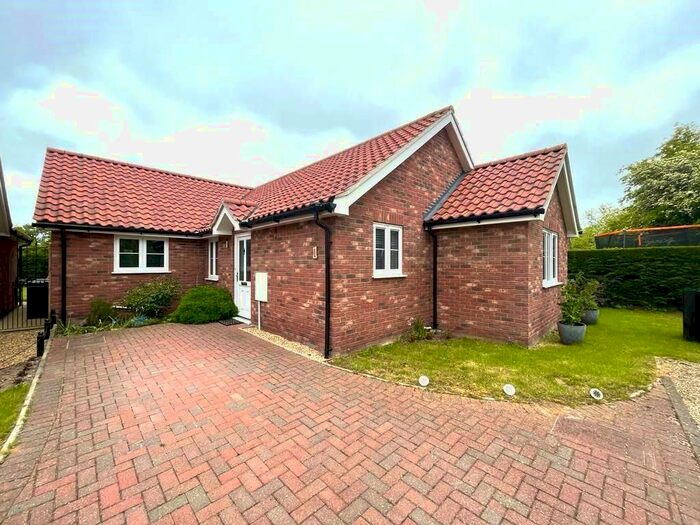 3 Bedroom Detached Bungalow For Sale In Shop Street, Worlingworth, Woodbridge, IP13