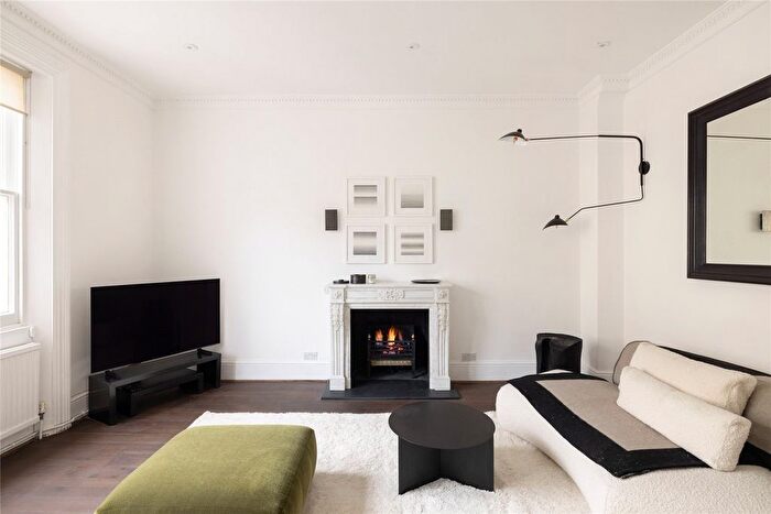 1 Bedroom Flat To Rent In Clanricarde Gardens, London, W2