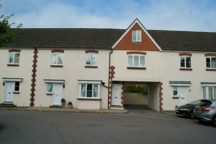 1 Bedroom Maisonette To Rent In Fishbourne Road East, Chichester, PO19