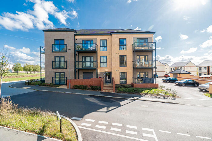 2 Bedroom Apartment For Sale In Twain Way, Tattenhoe Park, Milton Keynes, MK4