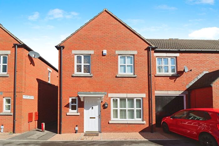 3 Bedroom Link Detached House For Sale In Star Avenue, Stoke Gifford, Bristol, BS34