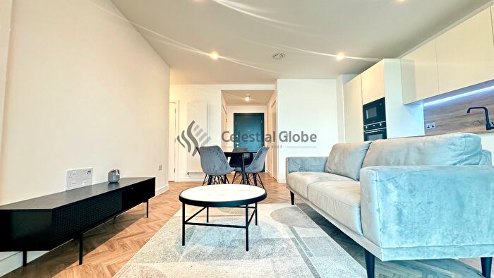 2 Bedroom Apartment To Rent In Makers Yard, London, E3