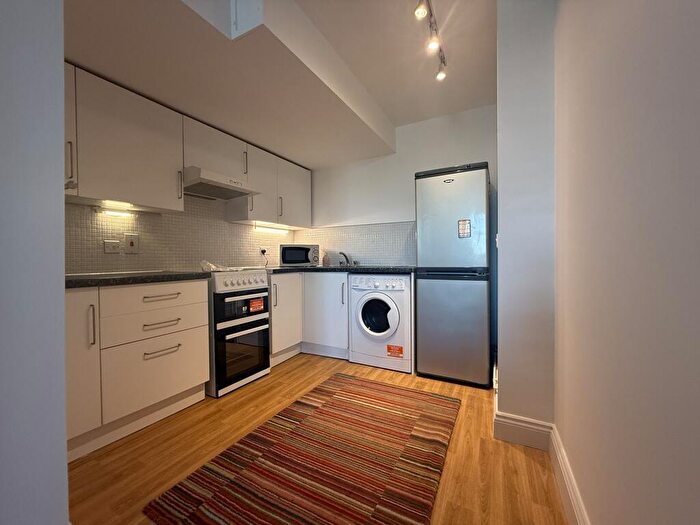 1 Bedroom Flat To Rent In John Bradley House, High Street, Chatham, Kent, ME4