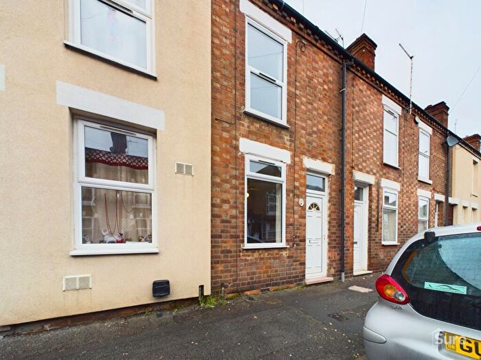 2 Bedroom House To Rent In Blackpool Street, Burton-On-Trent, DE14