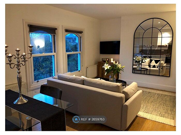 1 Bedroom Flat To Rent In West Kensington, London, W14