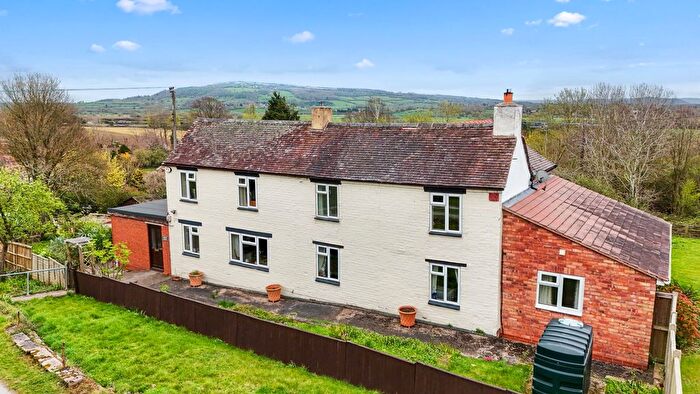 4 Bedroom Cottage For Sale In Hillend, Twyning, Tewkesbury, Gloucestershire, GL20