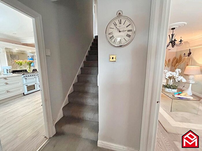 5 Bedroom Detached House For Sale In The Firs, Porthcawl, South Glamorgan, CF36