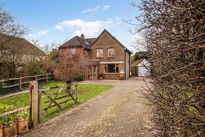 4 Bedroom Detached House For Sale In Salthill Road, Chichester, PO19