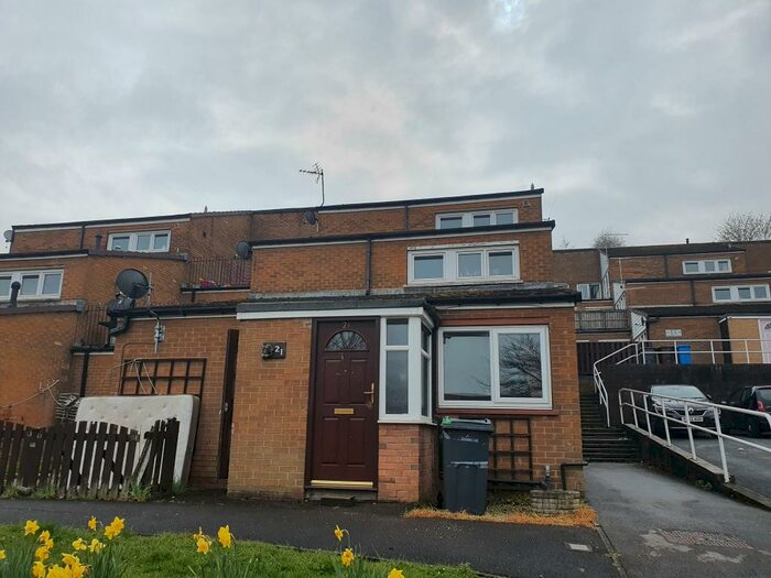 2 Bedroom Flat To Rent In Stanwell Close, Wincobank, S9