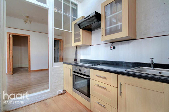 1 Bedroom Apartment To Rent In Buckland Road, Maidstone, ME16