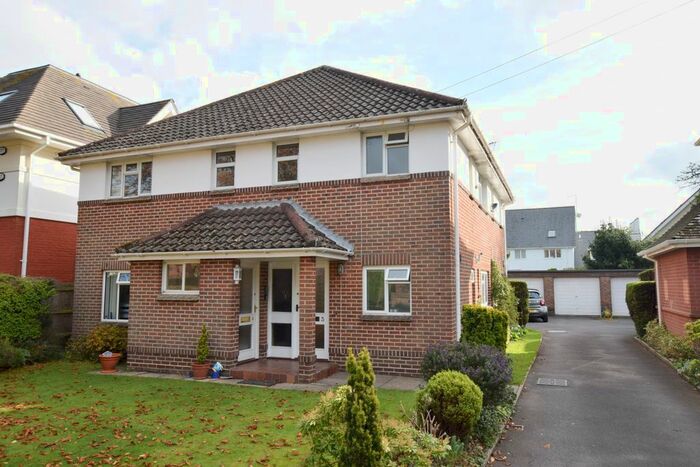 2 Bedroom Flat To Rent In Flaghead Road, Canford Cliffs, Poole, BH13