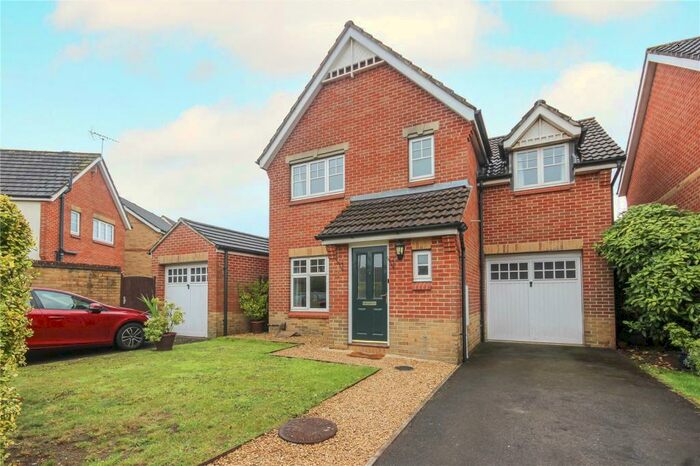 3 Bedroom Detached House To Rent In Emet Grove, Emersons Green, Bristol, BS16