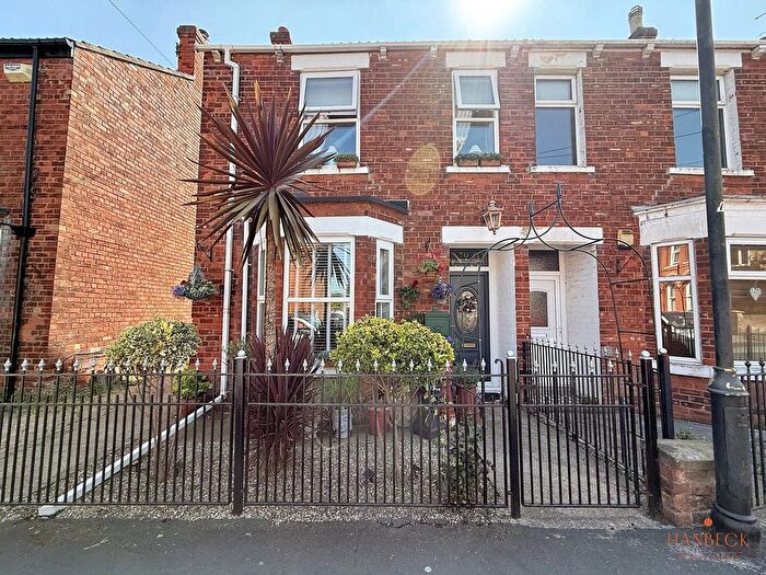 3 Bedroom Semi-Detached House For Sale In Finkle Street, Cottingham, HU16