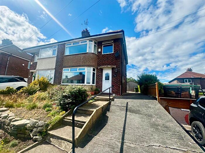 3 Bedroom Semi-Detached House For Sale In Green Park Road, Skircoat Green, Halifax, HX3