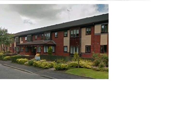 1 Bedroom Flat To Rent In Sweetbriar House, Shaw, OL2