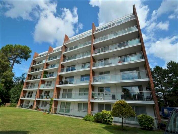 2 Bedroom Flat To Rent In Sandbourne Road, Alum Chine, Bournemouth, BH4