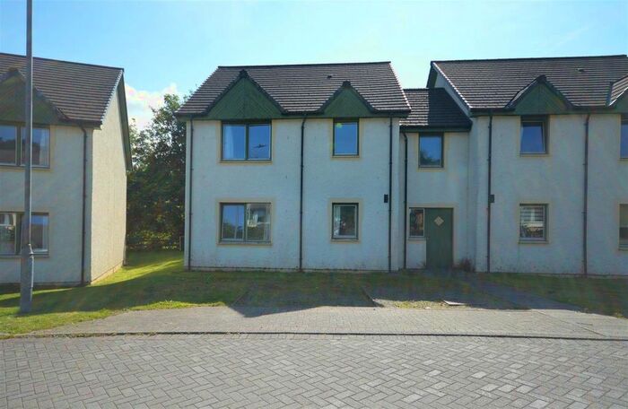 2 Bedroom Flat For Sale In Riverside Court, Tobermory, Isle Of Mull, PA75