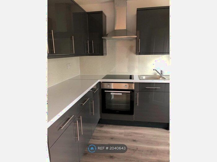 3 Bedroom End Of Terrace House To Rent In Woodville Street, St. Helens, WA10