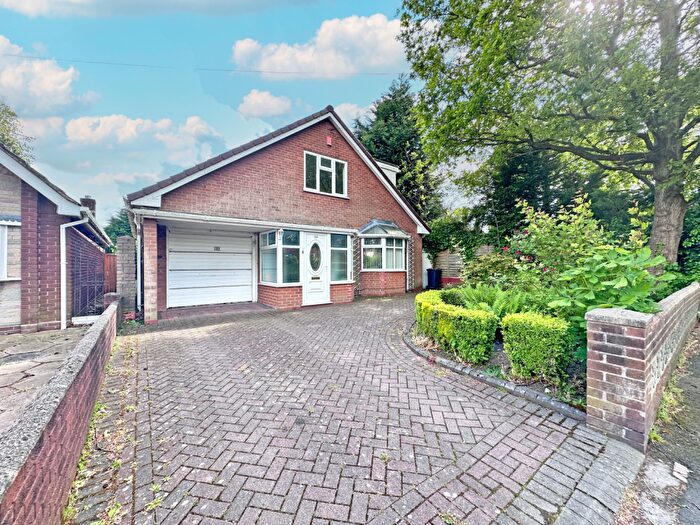 4 Bedroom Detached Bungalow For Sale In Queens Road, Tipton, DY4