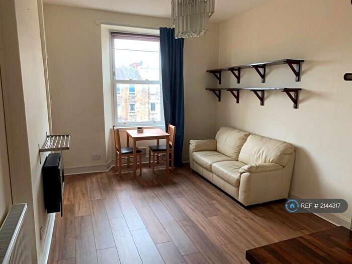 1 Bedroom Flat To Rent In Yeaman Place, Edinburgh, EH11