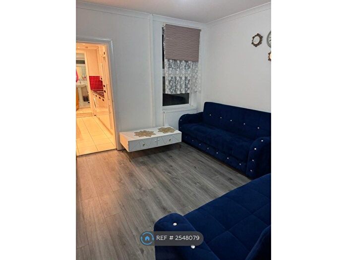 2 Bedroom Terraced House To Rent In House, Luton, LU1