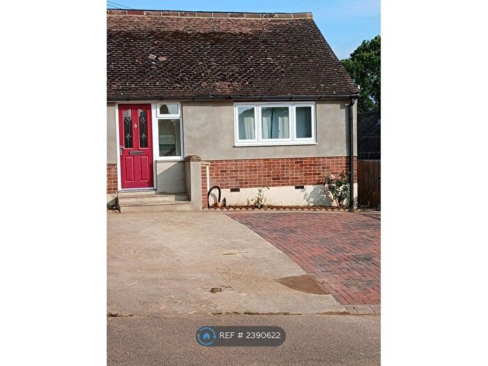 2 Bedroom Semi-Detached House To Rent In Church View, Banbury, OX16