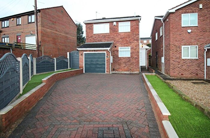 3 Bedroom Detached House To Rent In North Street, Rawmarsh, Rotherham, S62
