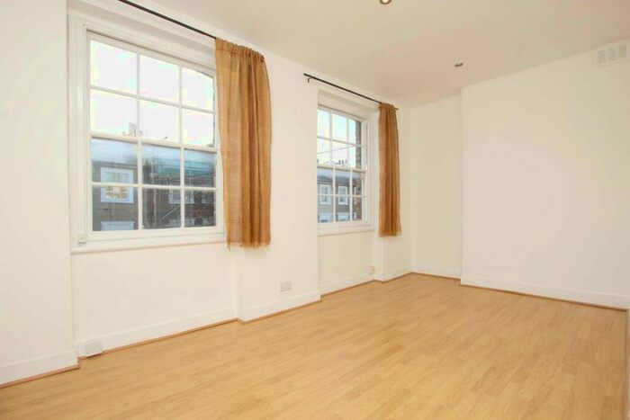 Studio To Rent In Offord Road, Islington, N1