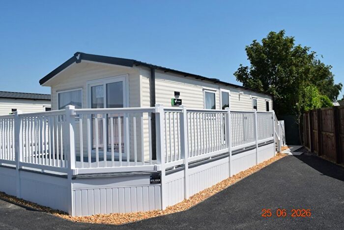 2 Bedroom Park Home To Rent In Bristol Road, Edithmead, Highbridge, TA9