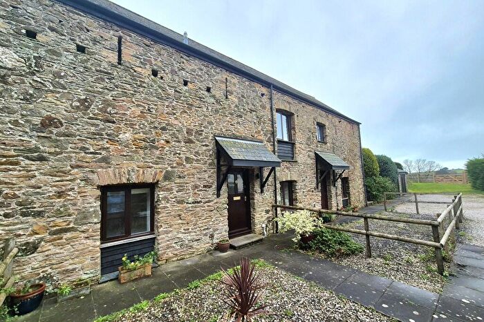 3 Bedroom Barn Conversion To Rent In Holbeton, Devon, PL8
