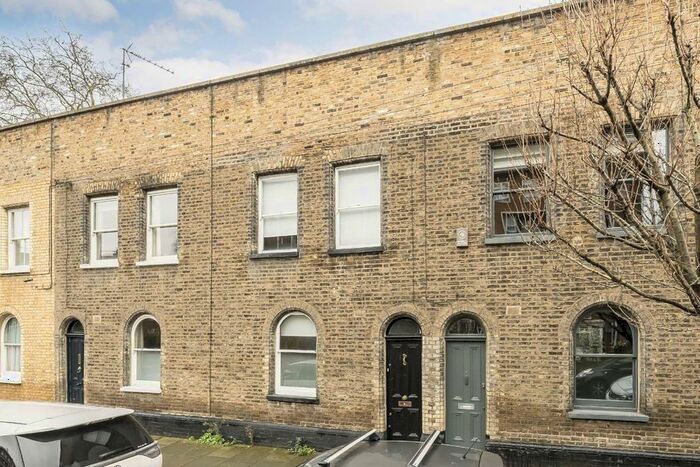 4 Bedroom Property To Rent In Cadiz Street, London, SE17