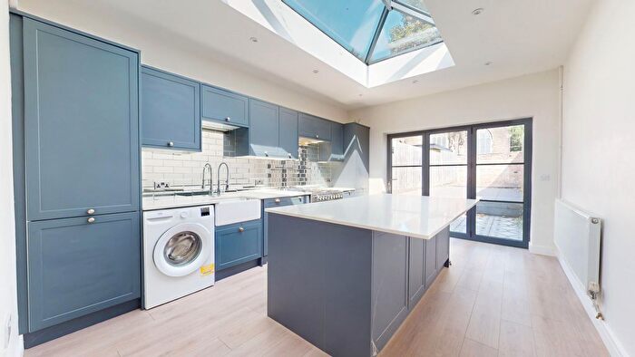 2 Bedroom Terraced House To Rent In Severn Grove, Pontcanna, Cardiff, CF11