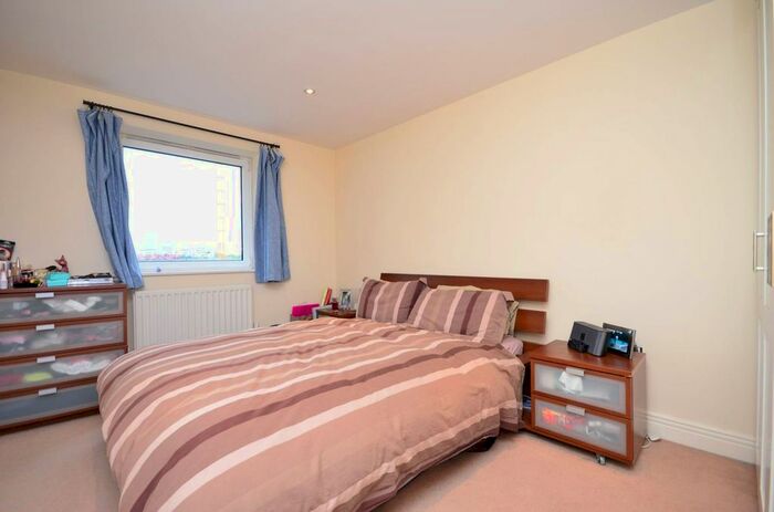 1 Bedroom Flat To Rent In Wards Wharf Approach, Silvertown, London, E16