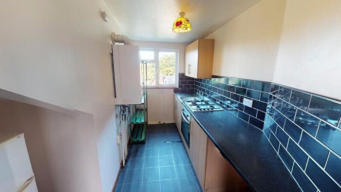 1 Bedroom Flat To Rent In Spring Road, Headingley, Leeds, LS6