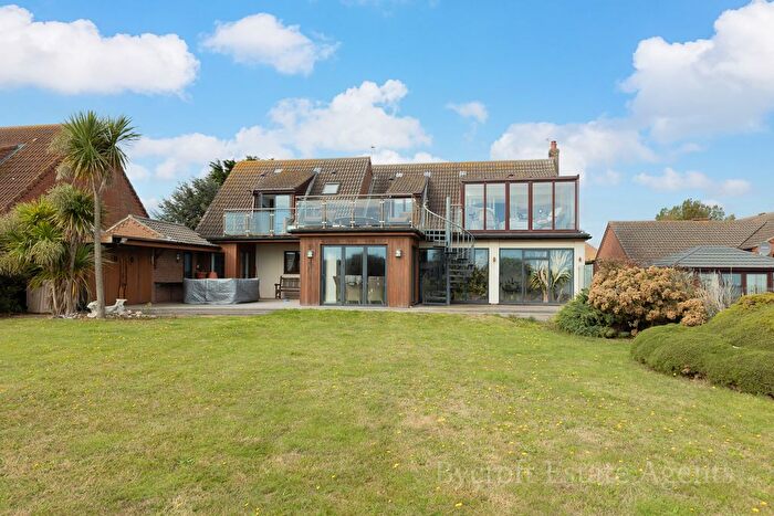 4 Bedroom Detached House For Sale In Sea View Rise, Hopton, Great Yarmouth, NR31