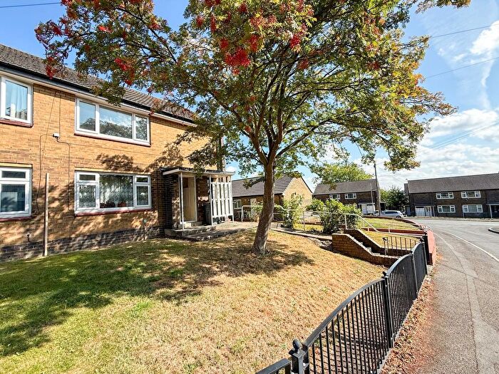 1 Bedroom Flat For Sale In North Way, Deighton, Huddersfield, HD2