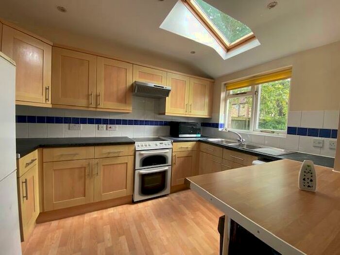 7 Bedroom House To Rent In Eachard Road, Cambridge, CB3