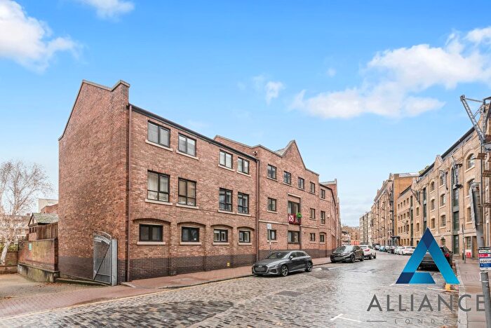 1 Bedroom Flat To Rent In Prospect Place, Wapping Wall, E1W