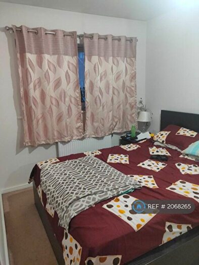 3 Bedroom Terraced House To Rent In Kerswell Close, Slough, SL2