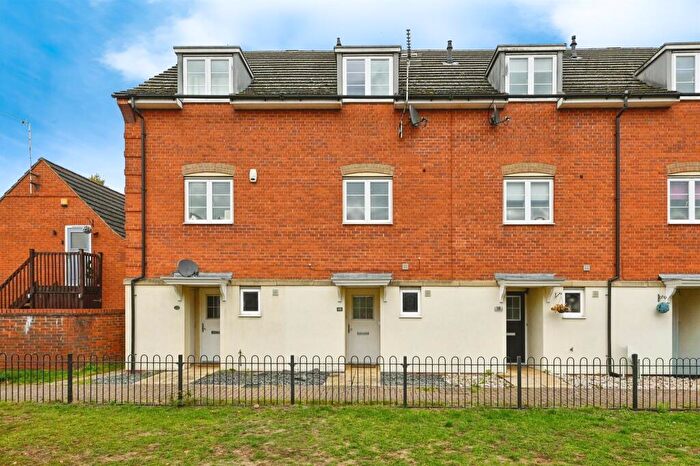 4 Bedroom Town House For Sale In Saffron Close, Downham Market, PE38
