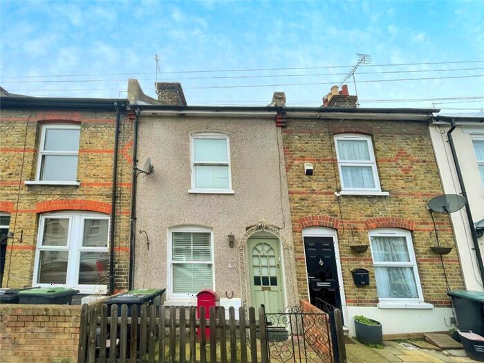 2 Bedroom Terraced House To Rent In Mead Road, Gravesend, Kent, DA11