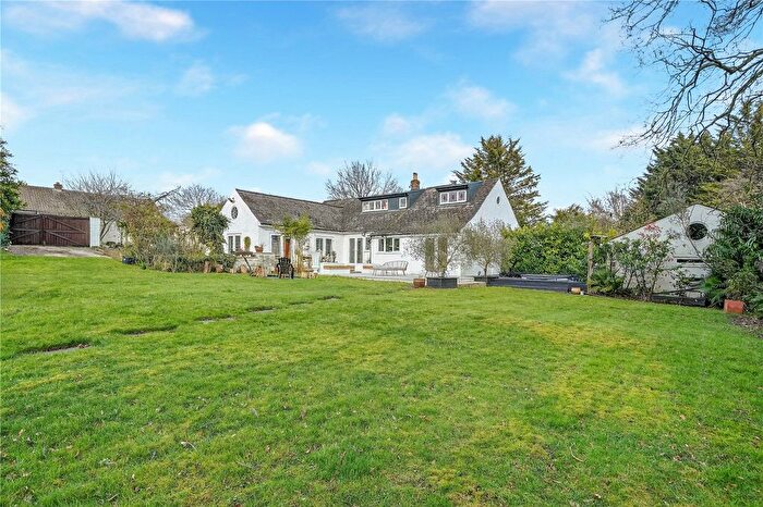 2 Bedroom Semi Detached House To Rent In Bull Cross Ride, Enfield, EN7