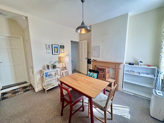 2 Bedroom House To Rent In Rossington Road, Sneinton, NG2