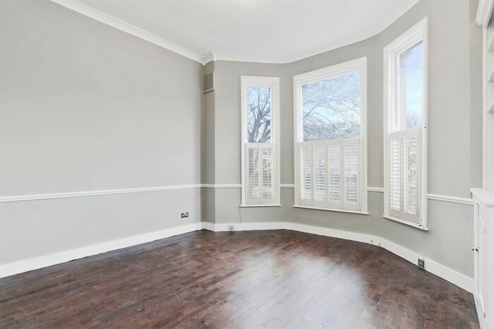 1 Bedroom Flat To Rent In London, W12