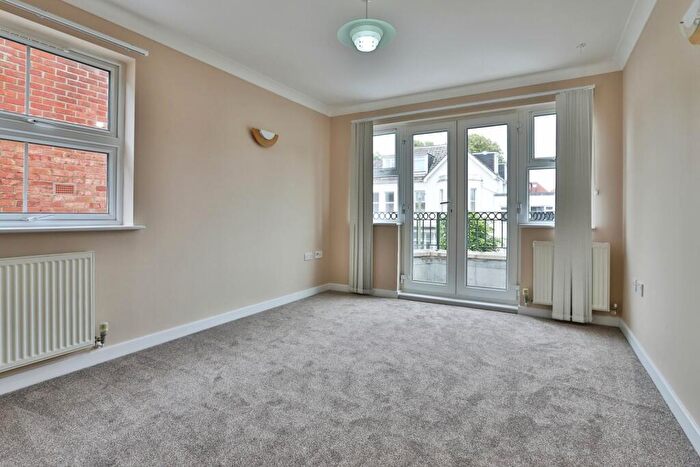 2 Bedroom Flat For Sale In Westby Road, Bournemouth, Dorset, BH5