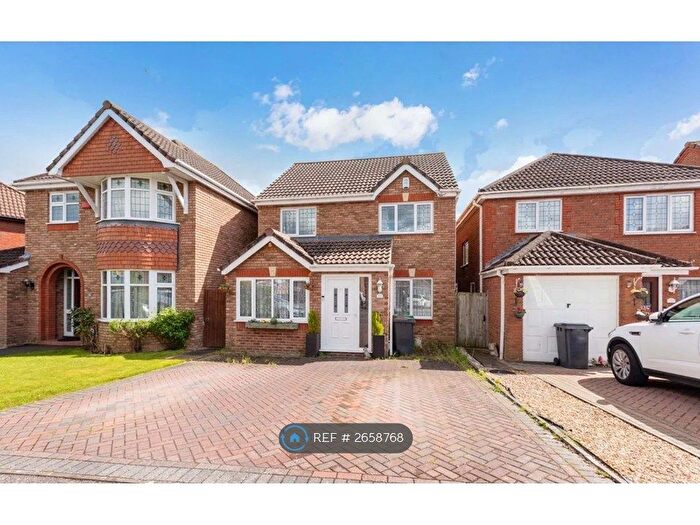 4 Bedroom Detached House To Rent In Deverills Way, Slough, SL3