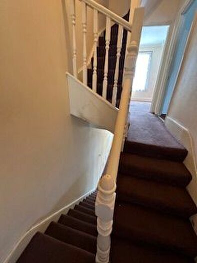 3 Bedroom Terraced House For Sale In St. Georges Square, London, E7