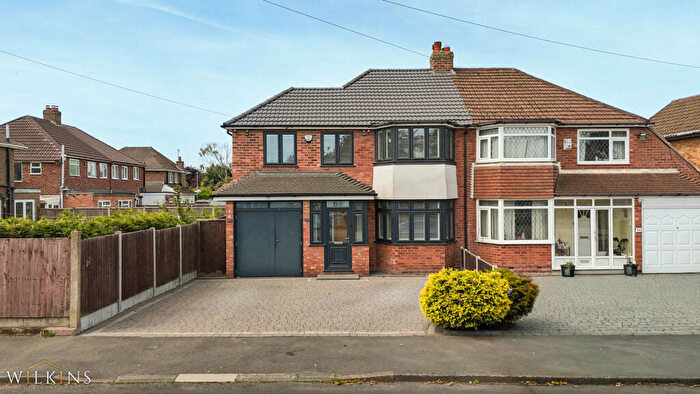 4 Bedroom Semi-Detached House For Sale In Grosvenor Avenue, Sutton Coldfield, West Midlands, B74