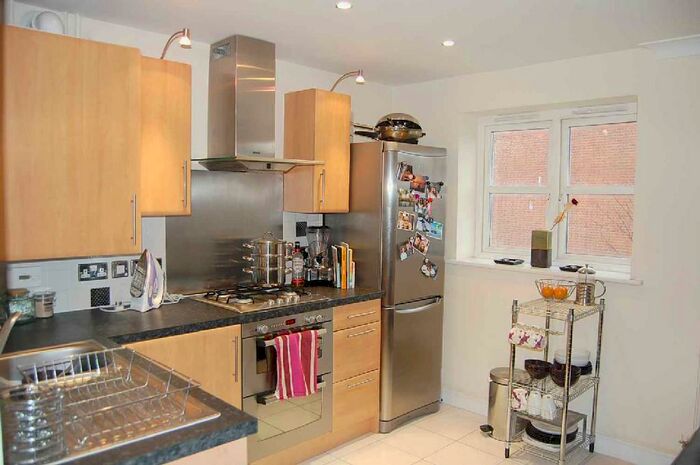 1 Bedroom Apartment To Rent In Regal Close, Abingdon, Oxfordshire, OX14